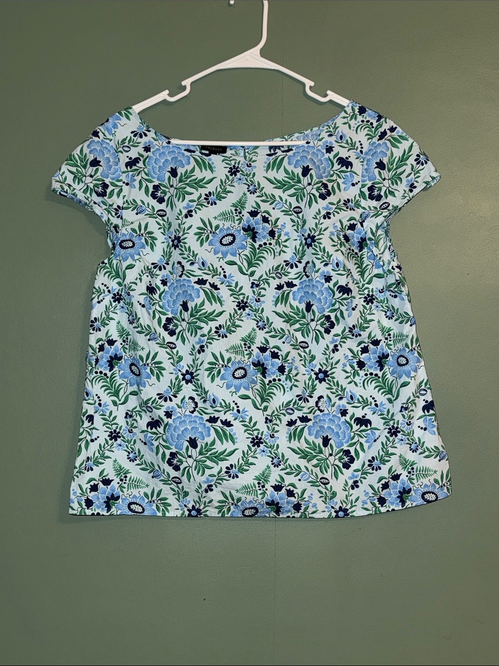 Talbots 100% Poplin Cotton Floral Blouse with Cap Sleeve Large